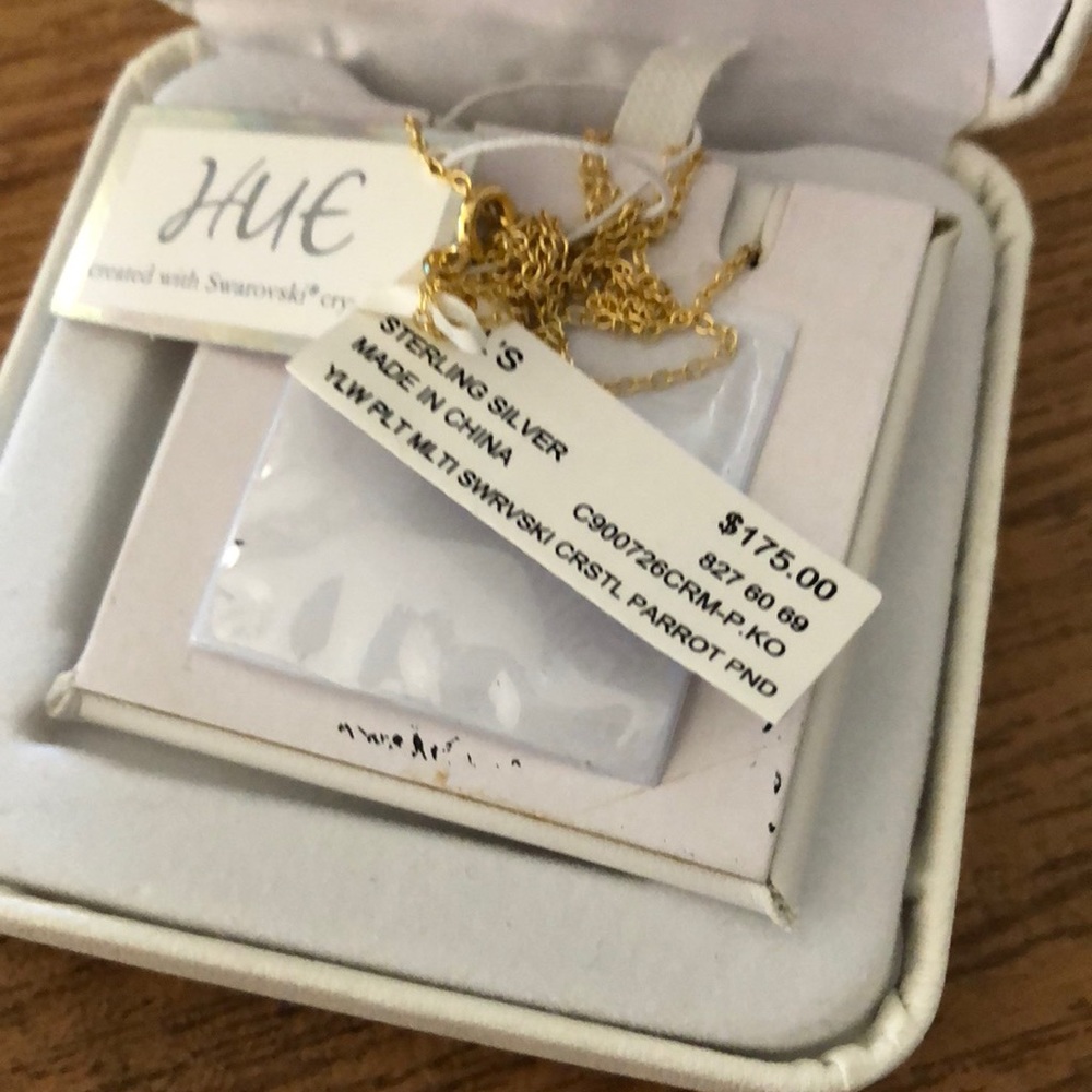 Yellow Plated Swarovski Crystal Parrot Pendant - Picture 5 of 7